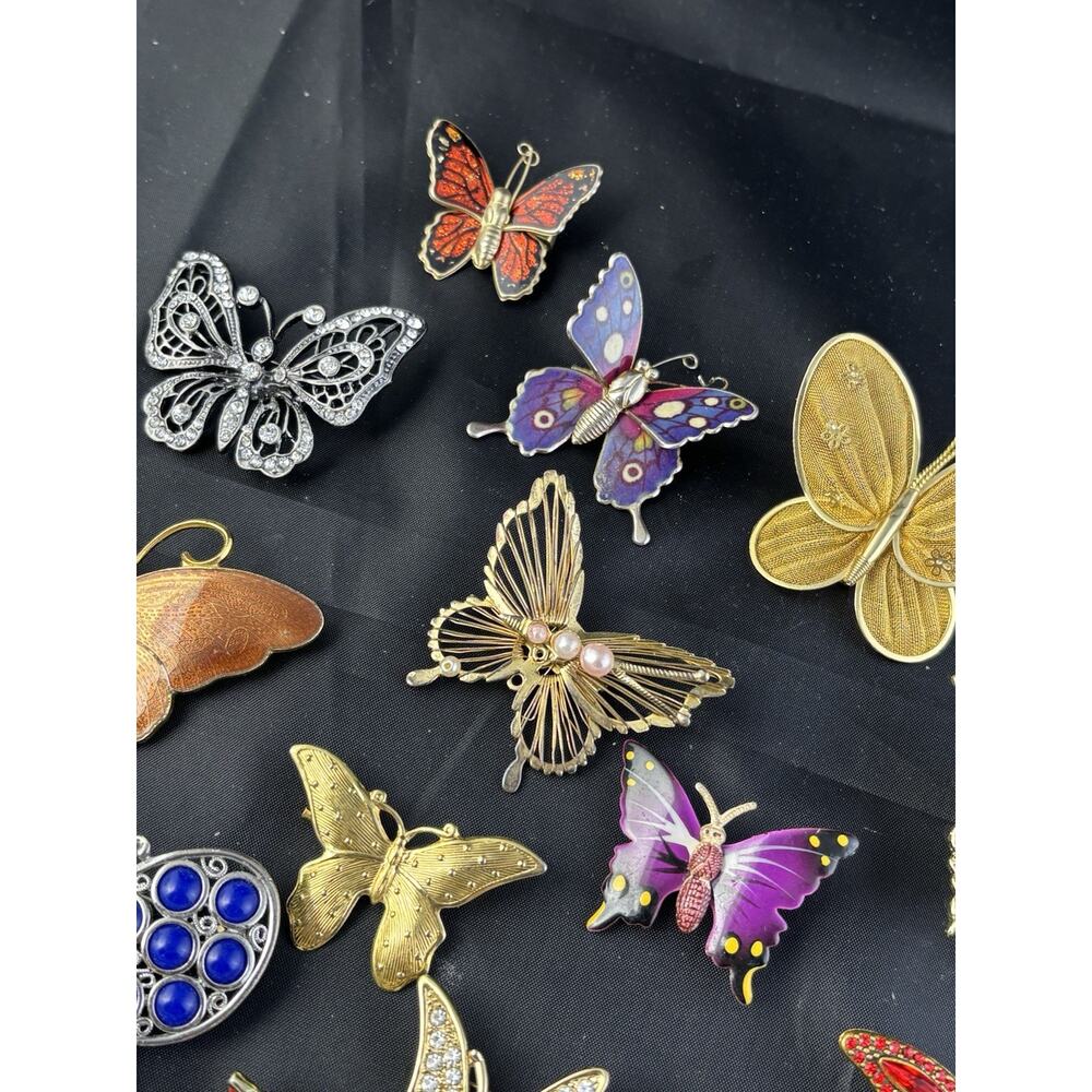 Lot of 28 VTG/Mod Brooches Rhinestone Enamel Crystal Statement -AK-Gerry’s -LC - Picture 9 of 12